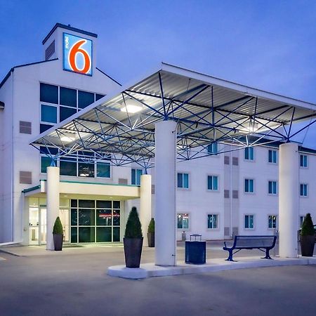 Motel 6-Saskatoon, Sk Bagian luar foto