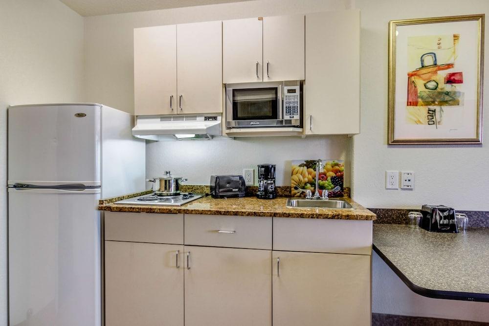 Motel 6-Saskatoon, Sk Bagian luar foto