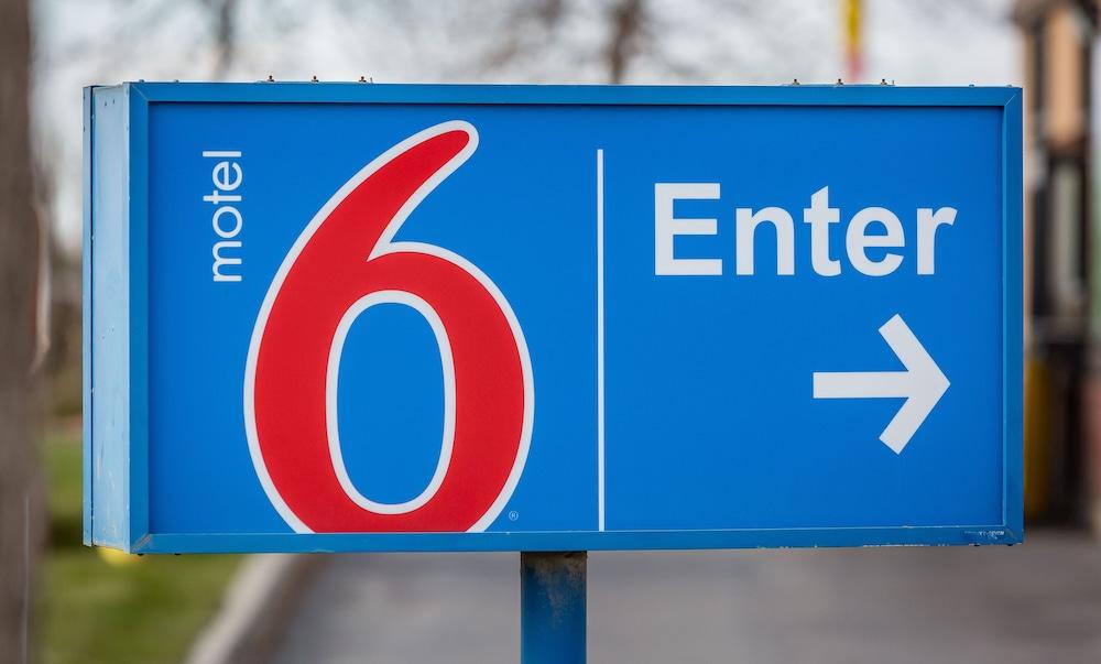 Motel 6-Saskatoon, Sk Bagian luar foto
