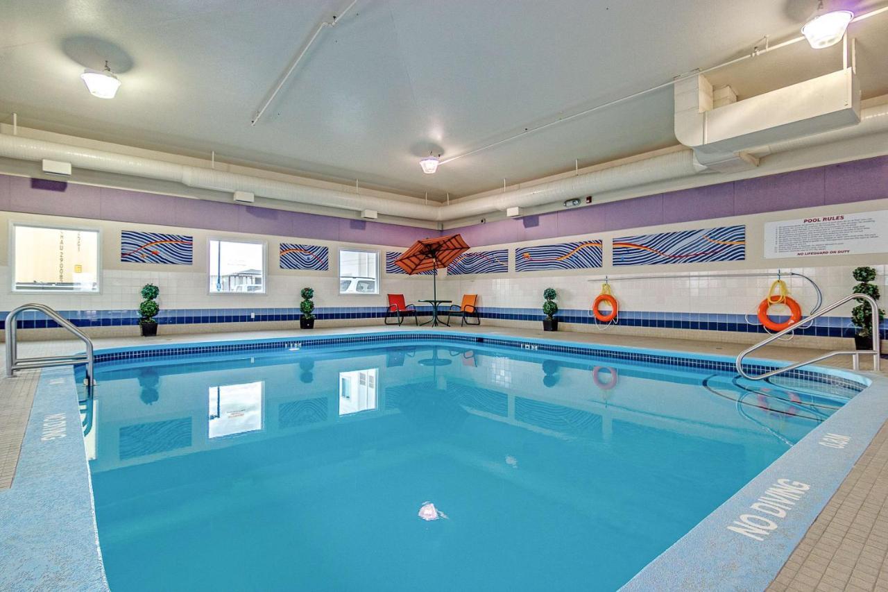 Motel 6-Saskatoon, Sk Bagian luar foto